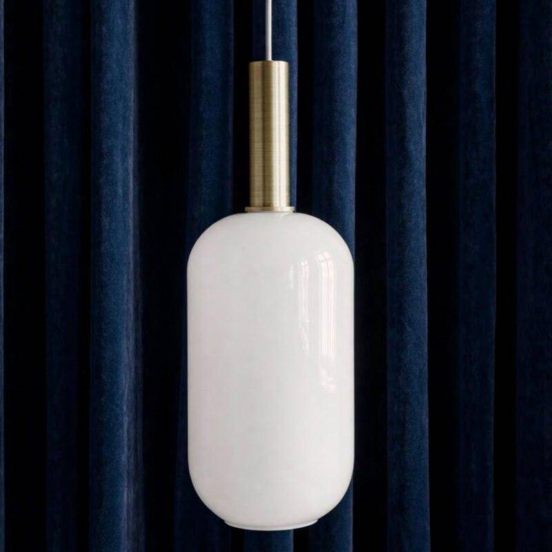 Suspension moderne LED avec abat-jour oval blanc et métal doré Loft - vue 4 sur 7