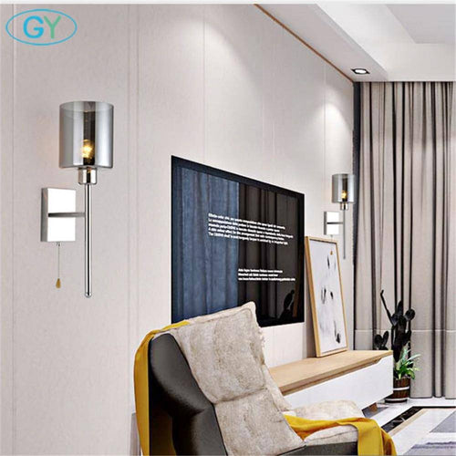 Applique murale design chromée à LED et abat-jour cylindrique en verre - vue 3 sur 4