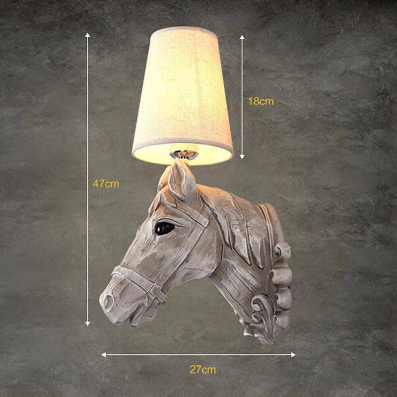 Applique murale en forme de tête de cheval et abat-jour