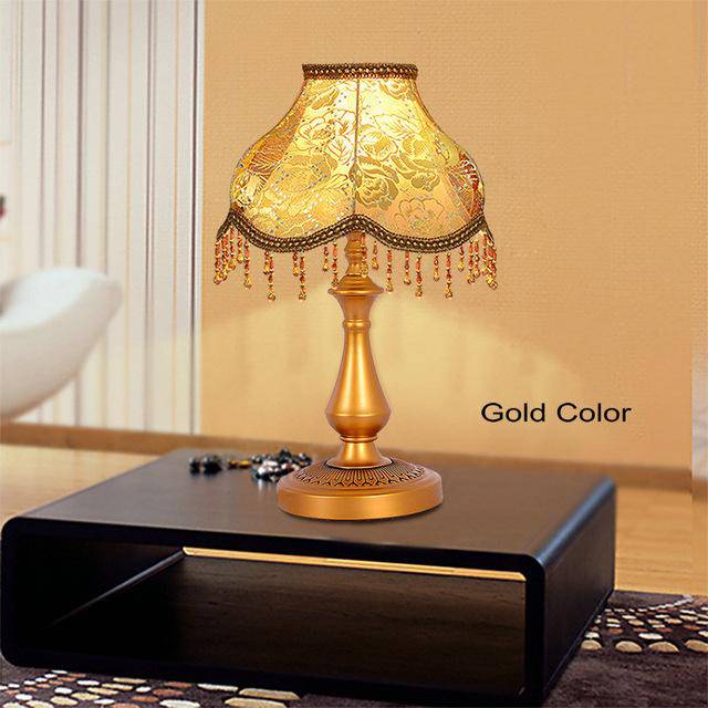 Lampadaire LED abat-jour en tissu sur pied