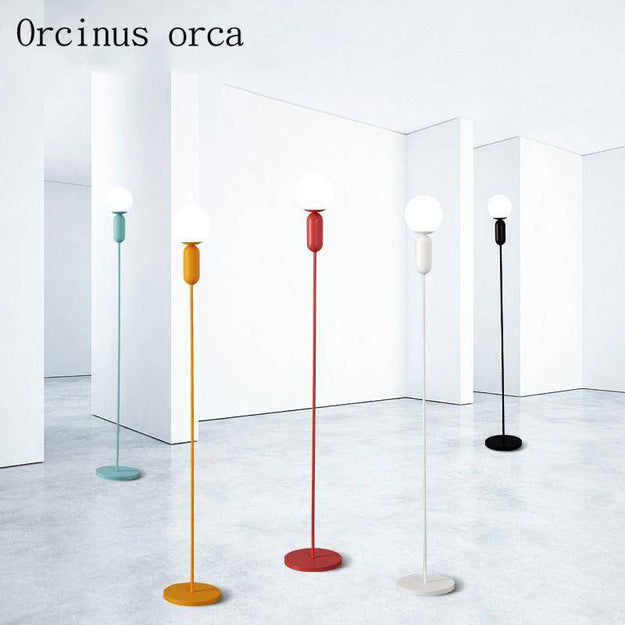 Lampadaire moderne minimaliste de couleur Candy