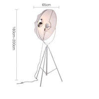 Lampadaire tripode pour photo Sattelite