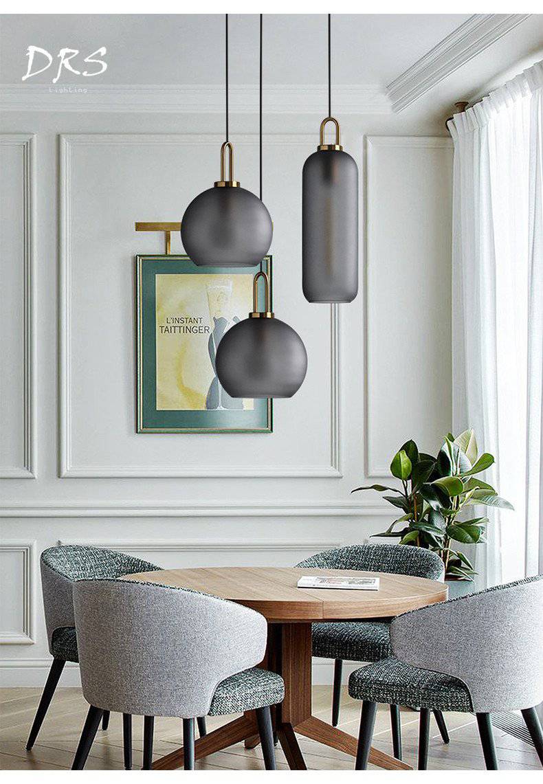 Suspension design boule en verre Room