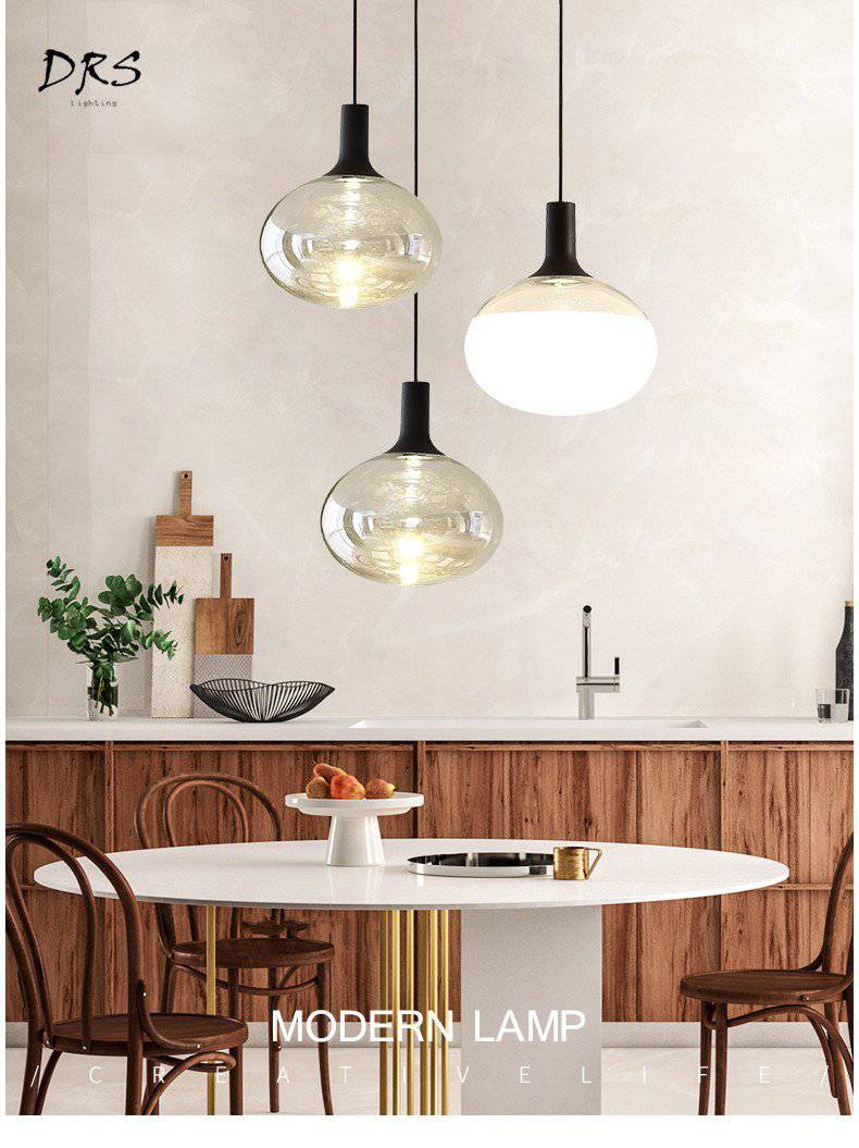Suspension design boule en verre Simple