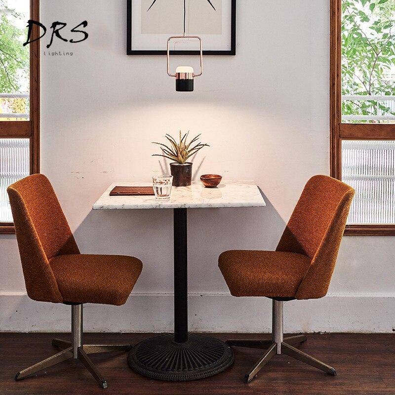 Suspension design en aluminium carré doré à LED avec lampe