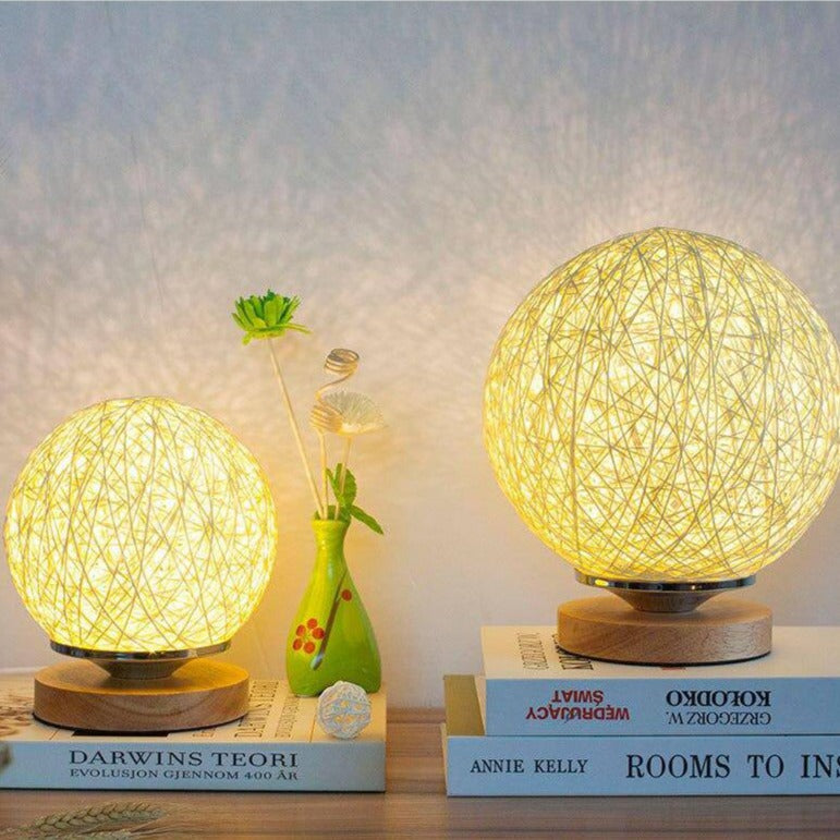 Lampe de chevet boule en bois - vue 4 sur 6