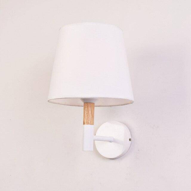 Applique murale moderne LED avec abat-jour triangle en tissu - vue 3 sur 4